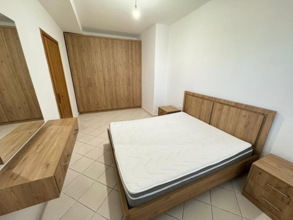 Tirane, jepet me qera apartament 1+1 Kati 7, 62 m² 430 €