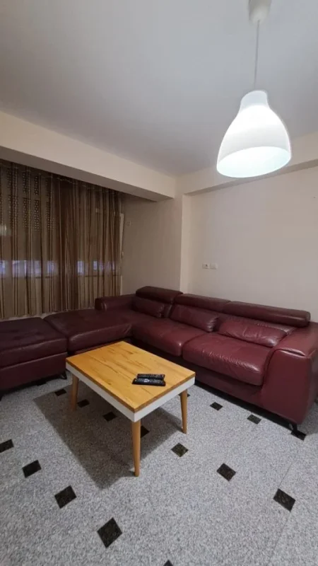 Tirane, shitet apartament 2+1 Kati 4, 81 m² 165.000 € (Vasil Shanto)