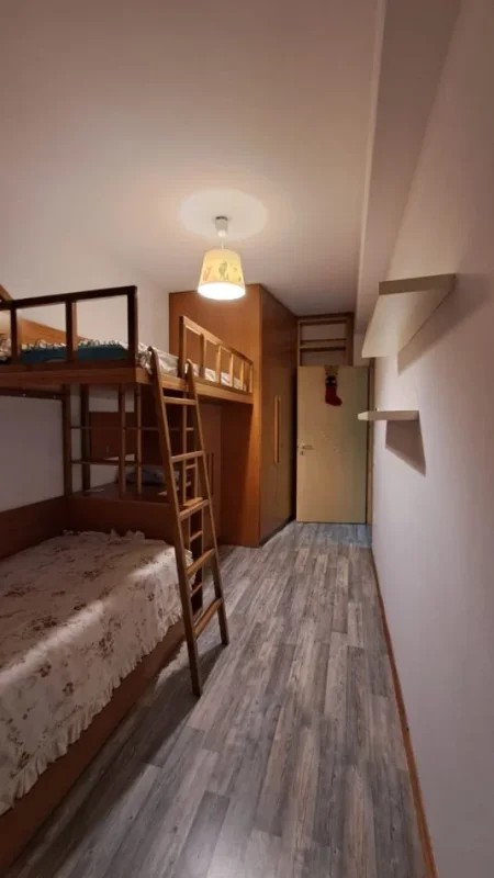 Tirane, shitet apartament 2+1 Kati 4, 81 m² 165.000 € (Vasil Shanto)