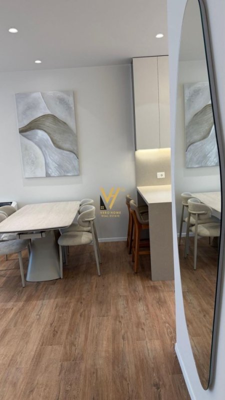 Tirane, jepet me qera apartament 2+1+Ballkon Kati 3, 120 m² 1.900 € (GREEN VALLEY 3, LIQENI I THATE)