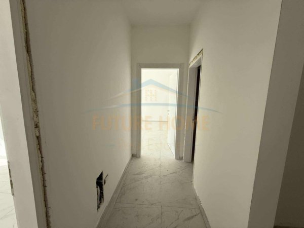 Tirane, shitet apartament 1+1 Kati 5, 83 m² 149.000 € (DOGANA)