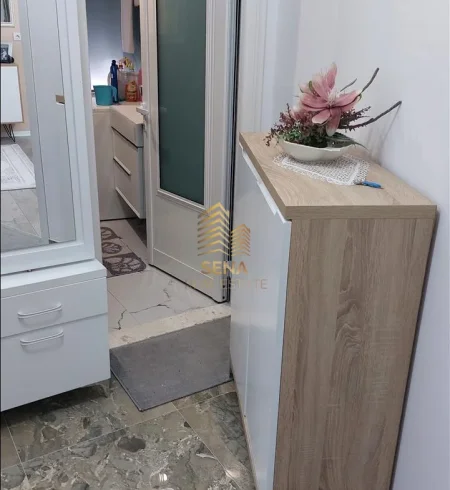 Tirane, shitet apartament 2+1+Ballkon Kati 1, 82 m² 150.000 € (Fresku)