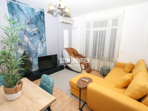 Tirane, jepet me qera apartament 2+1+Ballkon Kati 3, 95 m² 1.200 € (Kopshti Botanik)