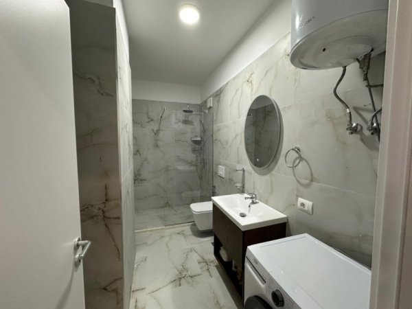 Tirane, jepet me qera apartament 2+1 Kati 8, 77 m² 900 € 
