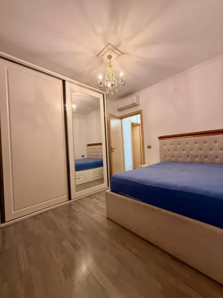 Tirane, jepet me qera apartament 2+1 Kati 4, 100 m² 600 € (RRUGA E DIBRES)