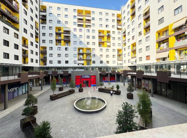 Tirane, jepet me qera zyre Kati 2, 500 m² 4.000 € (YZBERISHT)