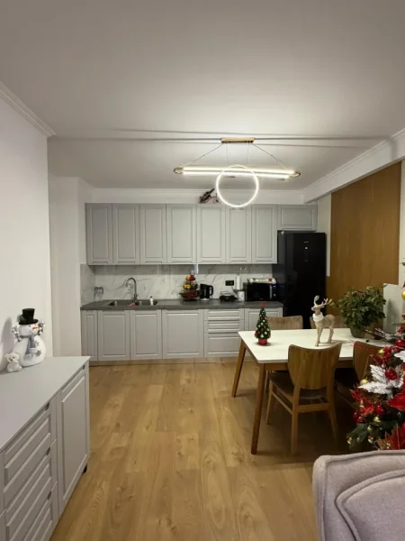 Tirane, shitet apartament 3+1+Aneks+Ballkon Kati 5, 126 m² 180.000 € (kashar)