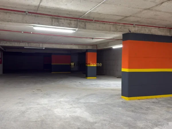 Tirane, shitet apartament 1+1+Ballkon Kati 1, 65 m² 125.000 € (Ish sheshi Shqiponja)