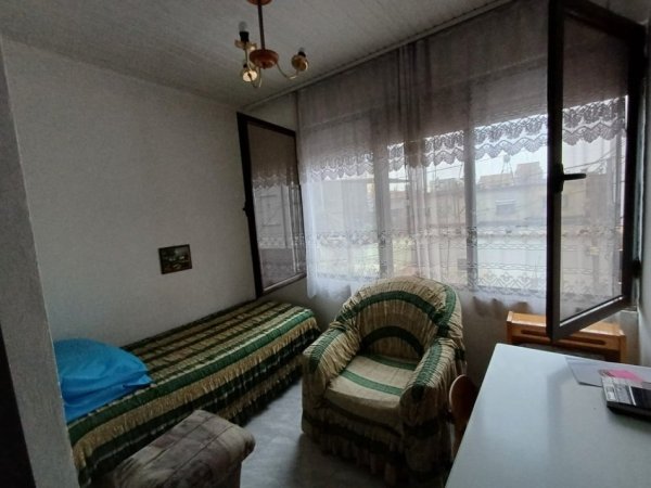 Tirane, shitet apartament 2+1 Kati 2, 65 m² 85.000 € (XHAMLLIKU)