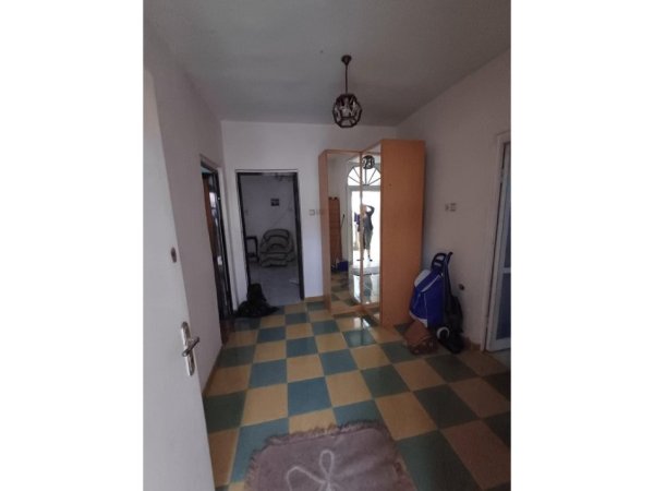 Tirane, shitet apartament 2+1 Kati 2, 65 m² 85.000 € (XHAMLLIKU)