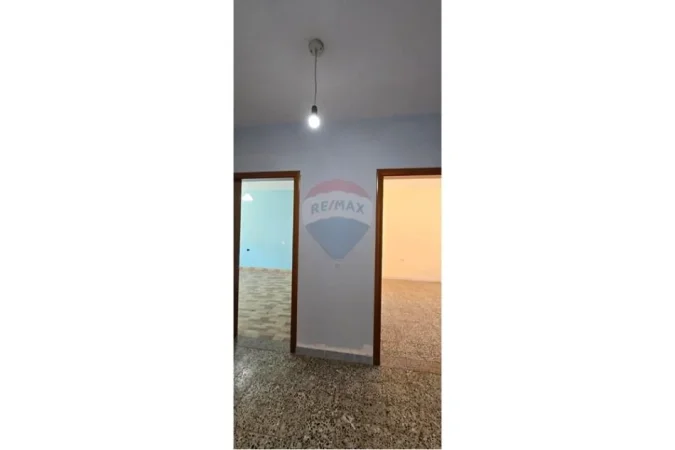 Tirane, shitet apartament 1+1 Kati 4, 58 m² 125.000 € (Inxhinieria e Ndërtimit, Tiranë(ID: 530261046-465)