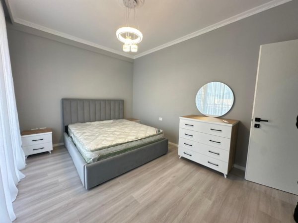 Tirane, jepet me qera apartament 2+1+Ballkon , 95 m² 750 € (Ish-Fusha e Aviacionit)