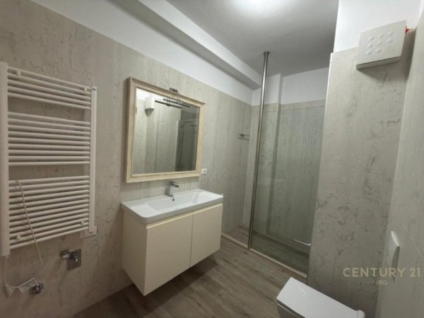 Tirane, shitet apartament 2+1+Aneks+Ballkon Kati 7, 118 m² 365.000 € (Kika 2)