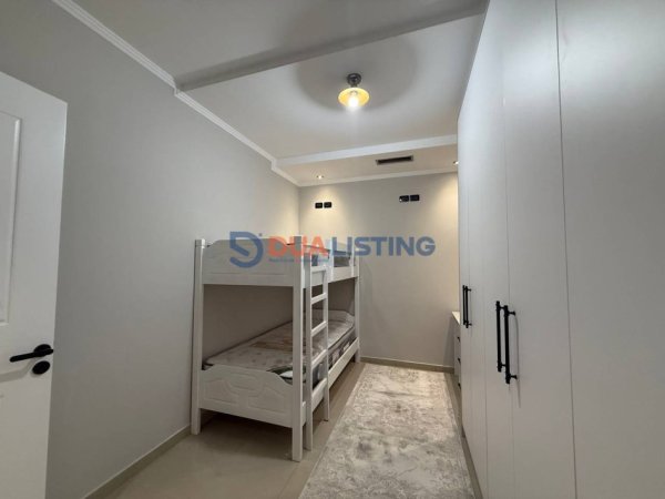 Tirane, jepet me qera apartament 2+1+Ballkon Kati 2, 80 m² 550 € (Rruga Besa)