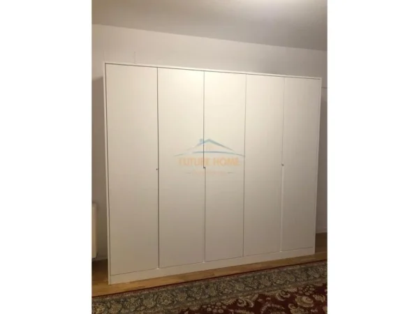 Tirane, jepet me qera apartament 3+1 Kati 3, 170 m² 2.500 € (Rruga Ismail Qemali)