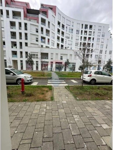 Tirane, jepet me qera apartament 1+1 Kati 2, 75 m² 550 € (Siri kodra, Tirane)