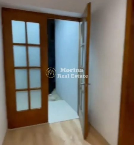 Tirane, jepet me qera apartament 1+1 Kati 1, 70 m² 250 € (Linze)