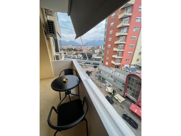 Tirane, jepet me qera apartament 2+1 Kati 7, 110 m² 650 € (Unaza e Re)