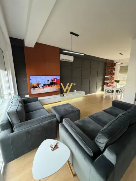 Tirane, shitet Vile 2 Katshe Kati 0, 196 m² 399.000 € (FARKE)