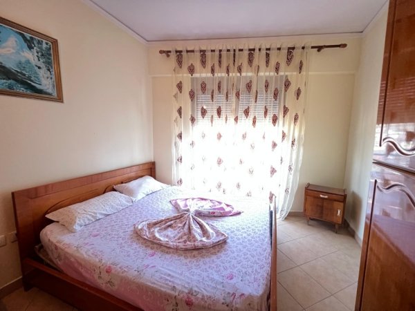 Vlore, jepet me qera 1+1 , 