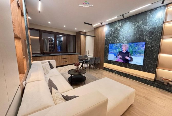 Shqiperi, jepet me qera apartament 2+1 Kati 7, 120 m² 1.500 € (Rruga e Barrikadave)