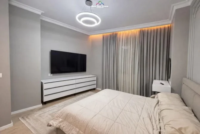 Shqiperi, jepet me qera apartament 2+1 Kati 7, 120 m² 1.500 € (Rruga e Barrikadave)