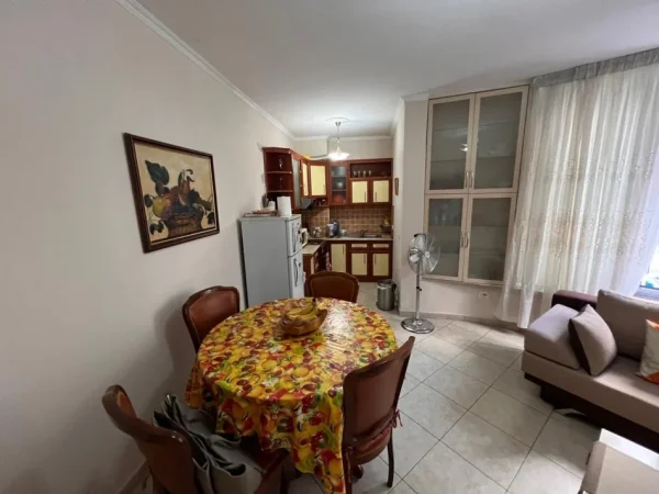 Tirane, shitet apartament 1+1 Kati 3, 87 m² 200.100 € (shkolla e baletit)