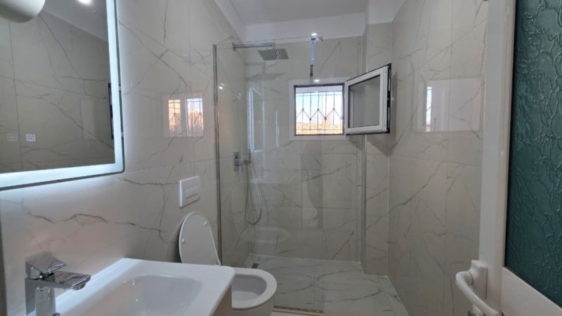 Vlore, jepet me qera apartament 1+1 Kati 0, 65 m² 250 € (Rruga Sali Bedini, Kume, Vlore)
