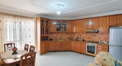Tirane, jepet me qera apartament 2+1 Kati 5, 80 m² 650 € (LAPRAKE)