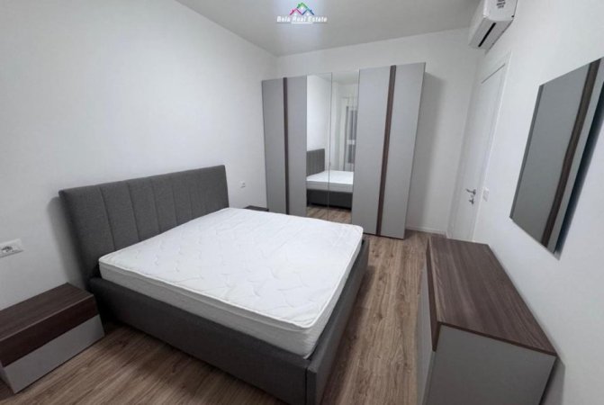 Tirane, jepet me qera apartament 1+1 Kati 4, 65 m² 550 € (Rruga Besa)