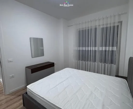 Tirane, jepet me qera apartament 1+1 Kati 4, 65 m² 550 € (Rruga Besa)