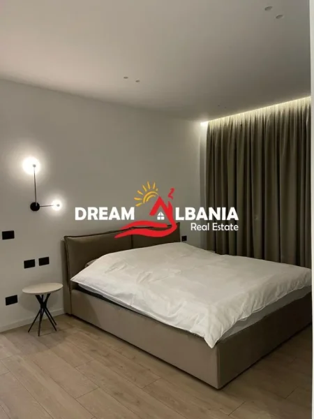 jepet me qera apartament 2+1 Kati 4, 150 m² 2.000 € (qender)