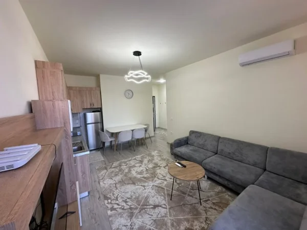 Tirane, shitet apartament 1+1+Aneks+Ballkon Kati 1, 69 m² 185.000 €