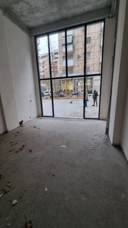 SHITET AMBIENT BIZNESI NE ASTIR,  100.000 € URO