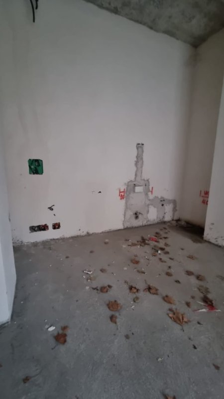 SHITET AMBIENT BIZNESI NE ASTIR,  100.000 € URO