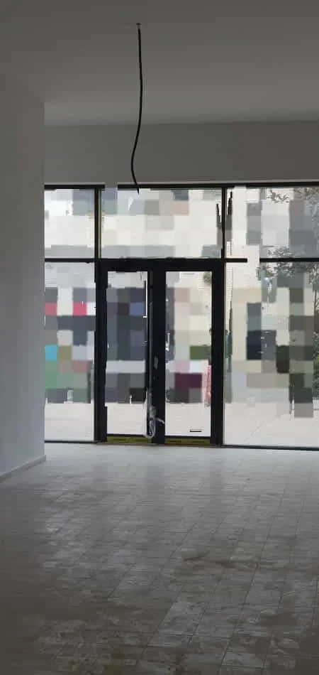 Tirane, jepet me qera dyqan Kati 0, 215 m² 3.000 € (Rruga Ali Shefqeti)