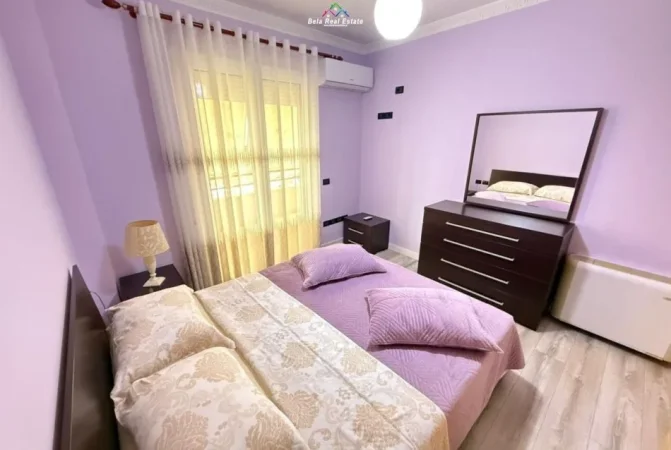 Tirane, jepet me qera apartament 2+1 Kati 5, 140 m² 800 € (komuna e parisit)