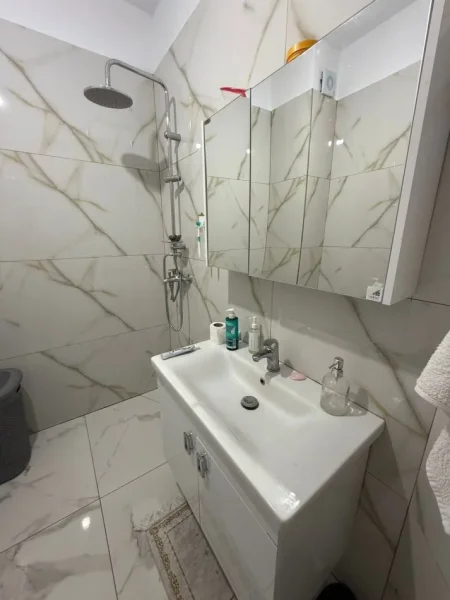 Tirane, shitet apartament 2+1 Kati 8, 97 m² 149.000 € (astir)
