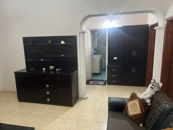 Tirane, jepet me qera Vile 2+1 Kati 2, 110 m² 621 € (Don Bosko)