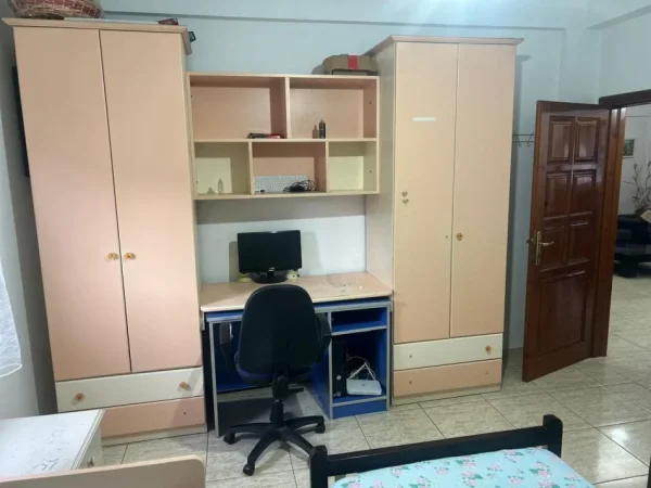 Tirane, jepet me qera Vile 2+1 Kati 2, 110 m² 621 € (Don Bosko)