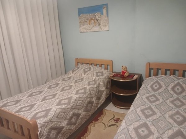 Tirane, jepet me qera apartament 2+1 Kati 5, 110 m² 550 € (ali demi)