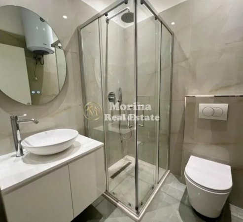 Tirane, jepet me qera ambjent biznesi Kati 2, 140 m² 1.600 € (Stacioni i Trenit)