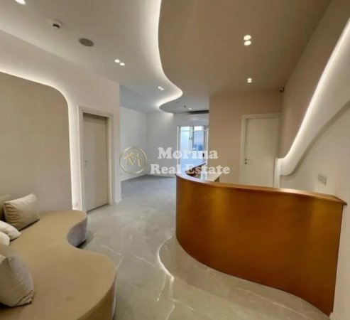 Tirane, jepet me qera ambjent biznesi Kati 2, 140 m² 1.600 € (Stacioni i Trenit)