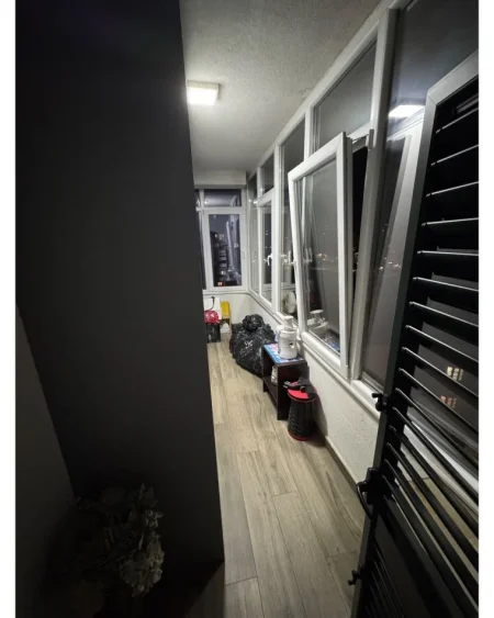 Tirane, shitet apartament 2+1 Kati 6, 385.000 € 