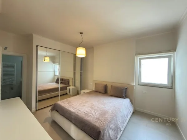 Tirane, shitet apartament 2+1 Kati 7, 118 m² 365.000 € (Komuna Parisit)