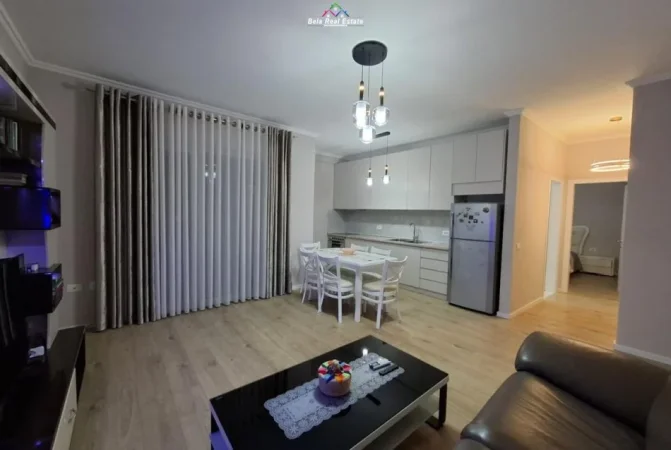 Tirane, jepet me qera apartament 1+1 Kati 3, 65 m² 550 € (Rruga Besa)