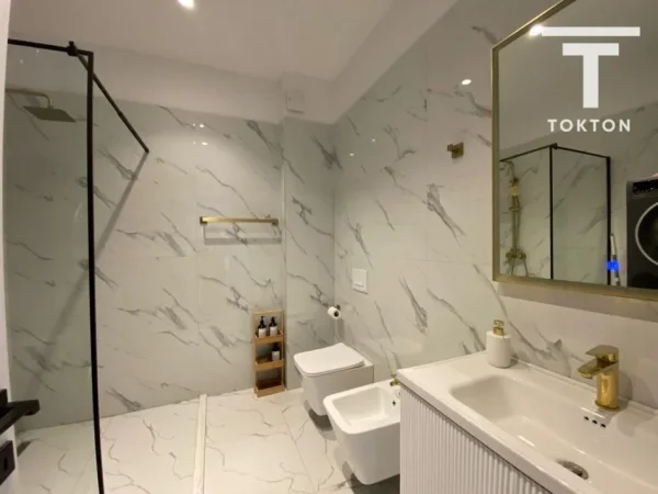 Tirane, shitet apartament 2+1 Kati 6, 150.000 € 