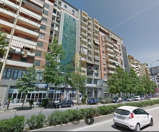 Tirane, jepet me qera apartament 1+1+Ballkon Kati 5, 60 m² 550 € (Rruga e Kavajes)