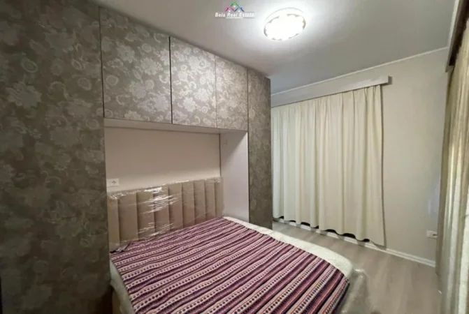 Tirane, jepet me qera apartament 1+1 Kati 4, 60 m² 570 € (Tregu Elektrik)