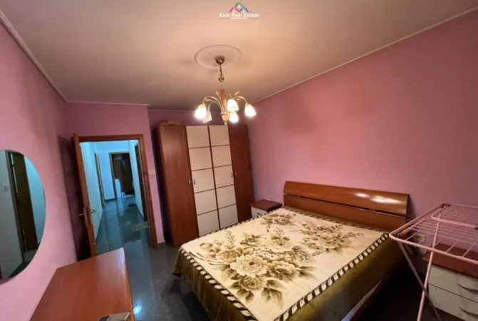Tirane, jepet me qera apartament 3+1 Kati 3, 120 m² 726 € (Rruga Dritan Hoxha)